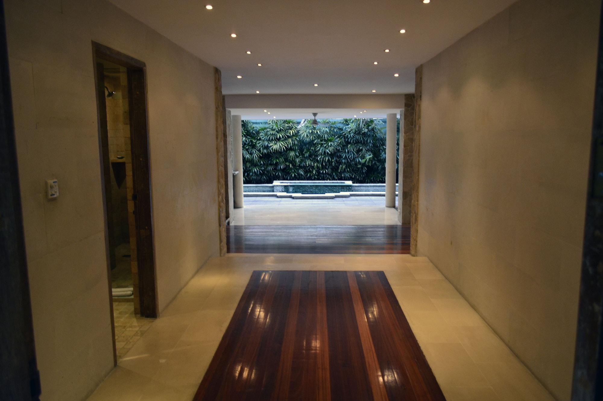 Sienna Villas - Chse Certified Seminyak  Luaran gambar